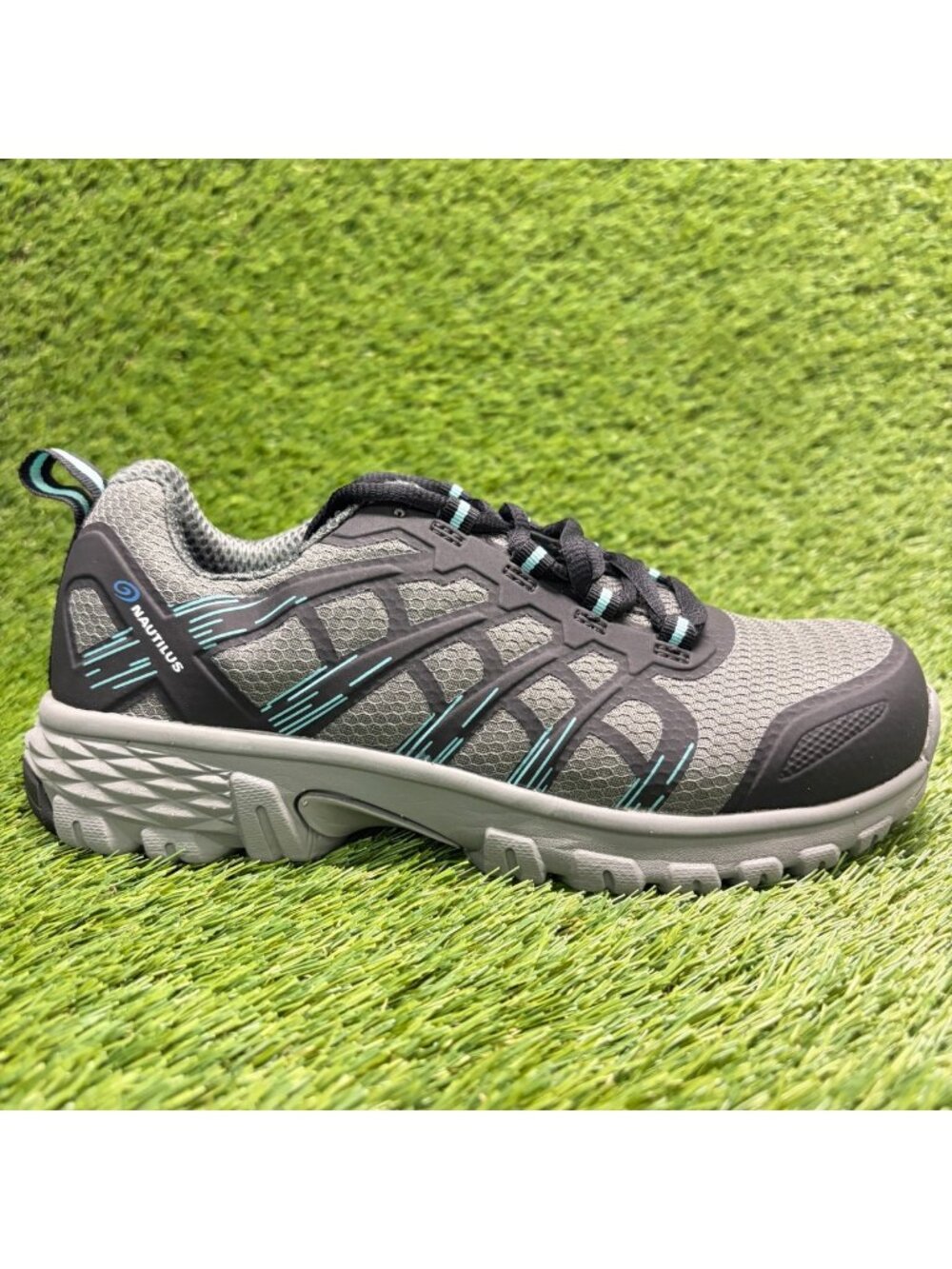 Nautilus Stratus Series Womens Size 8 Gray Black Composite Toe Safety Work Shoes